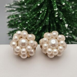 Vintage Cluster Faux Pearl Flower Clip On Earrings Handmade Bridal Wedding NWOT